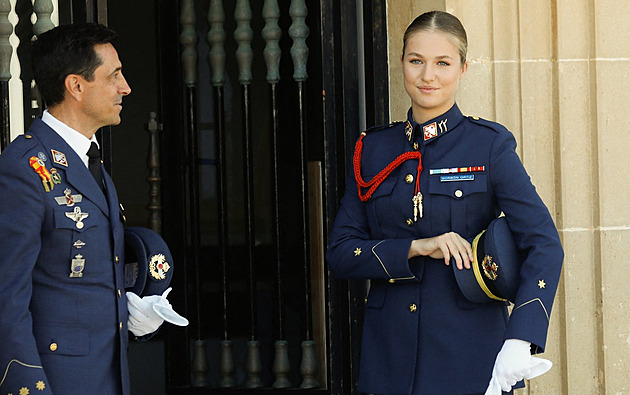 Španělská princezna Leonor zahájila poslední fázi výcviku v letecké akademii