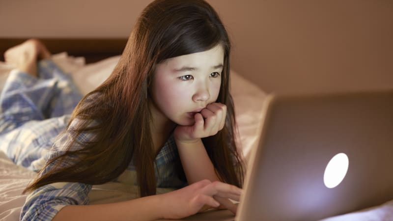 Krize duševního zdraví: Každý třetí deváťák trpí, chybí pomoc. Hůř jsou na tom jen děti z války