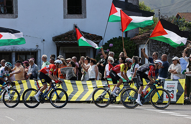 Vuelta ONLINE: Peloton míří na pekelné Angliru. Skončil O’Connor, uniká 25 jezdců