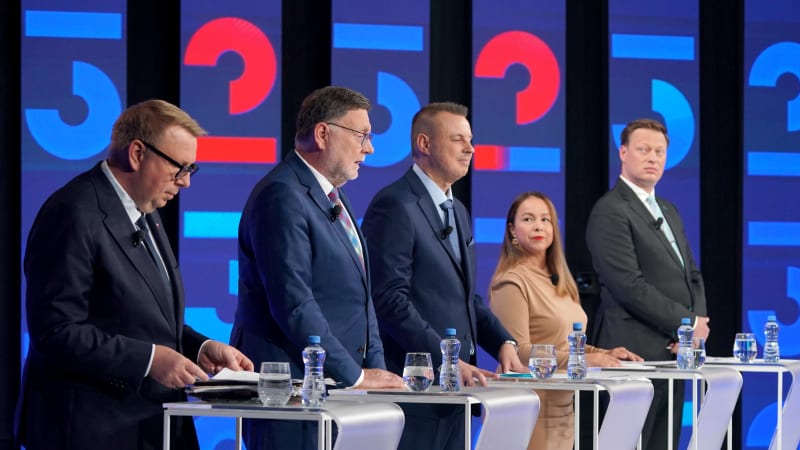 Výkon v debatě podle jmen filmů? Juchelka jako Láska nebeská, Zaorálek ani nevěděl, kde hraje