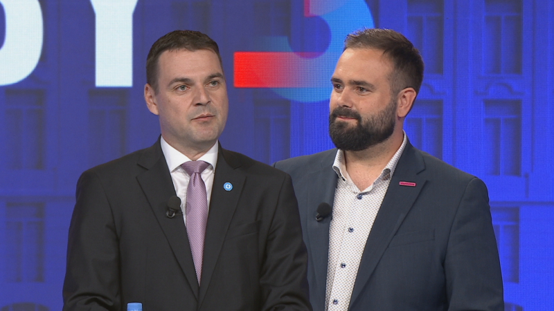 Vzácná shoda: Posilme protivzdušnou obranu, vyzvali Macinka s Flekem