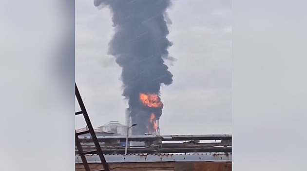 Jedna zničená rafinerie za druhou. Ukrajinci udeřili až v dalekém Baškirsku