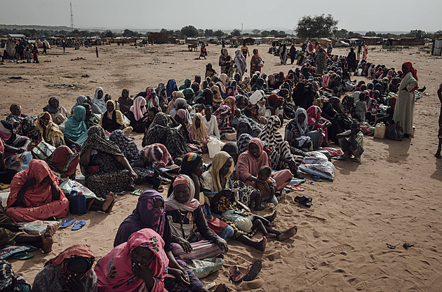 Súdánští povstalci zaútočili na uprchlický tábor v Dárfúru, zabili 75 lidí