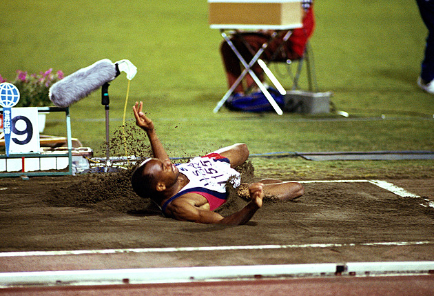 Tokijský tajfun. Bitva století. Když se na mistrovství světa létalo do jiné dimenze