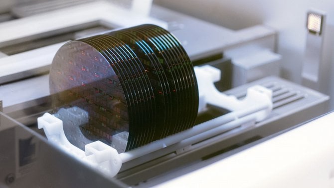 Šance na levnější procesory a grafiky? Samsung nabízí výrobu na 2nm procesu o třetinu levněji než TSMC