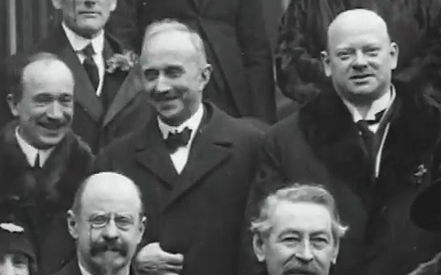 Beneš v Locarnu hrubě podcenil Německo. Hitler později smetl dohody ze stolu