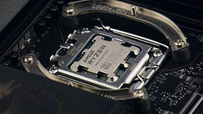 Procesory AMD s architekturou Zen 7 pořád půjdou do AM5 desek. Nový socket až v roce 2030