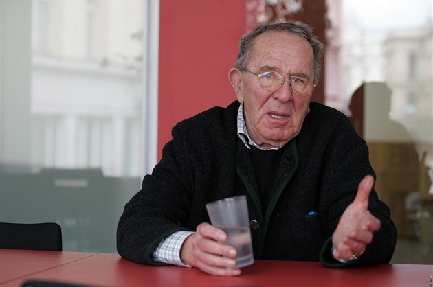 Ostrava uctí spisovatele Otu Filipa. Deska připomene i rodinnou kavárnu jeho otce