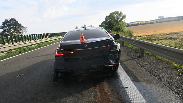 Hromadná nehoda na D35 u Olomouce. Bouraly kamiony, dodávka i osobní vůz