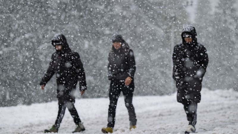 Česko zasáhne sníh a náledí, platí i výstraha. MAPA ukazuje, jak bude u vás