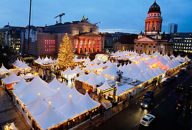 Betonové bloky i pytle s pískem. Vánoční trhy v Německu provází přísná opatření
