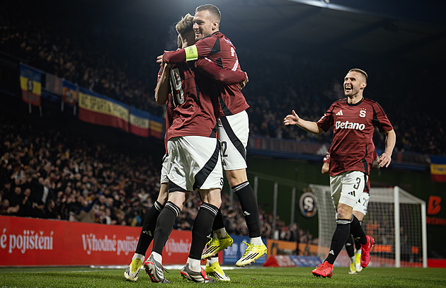 ONLINE: Sparta - Baník 2:1, třetí gól domácím bere ofsajd. Radoval se Vojta