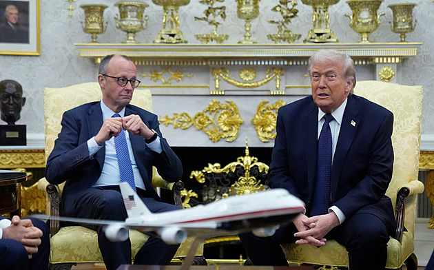 ONLINE: Írán se zaměřil na centra byznysu. Už jsme zničili téměř vše, dmul se Trump