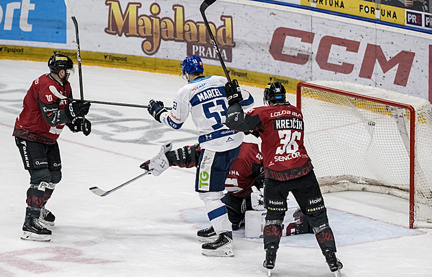 ONLINE: Boj o čtyřku vrcholí, Sparta znovu vede, daří se i Liberci, Plzni, Varům a Třinci