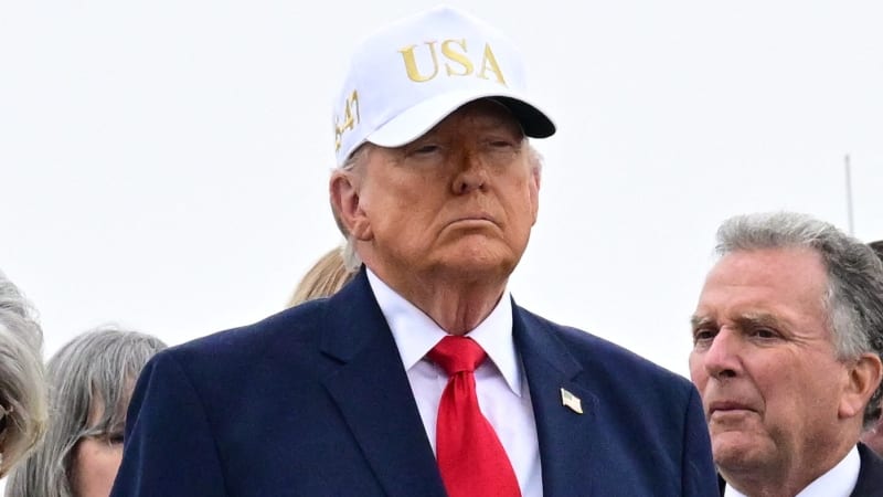 Írán udělal velkou chybu, prohlásil Trump a nevyloučil zabavení ropy z perské země