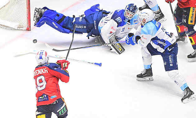 Smutek do půlnoci, ale problém speciálních týmů Komety nezmizí přes noc