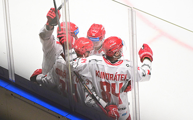 ONLINE: Pardubice - Třinec 1:2. Kovařčík rychlou akcí dostává hosty do vedení