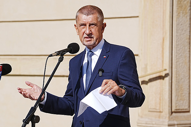 Česko letos podle NATO nesplní závazek na výdaje na obranu, řekl Babiš