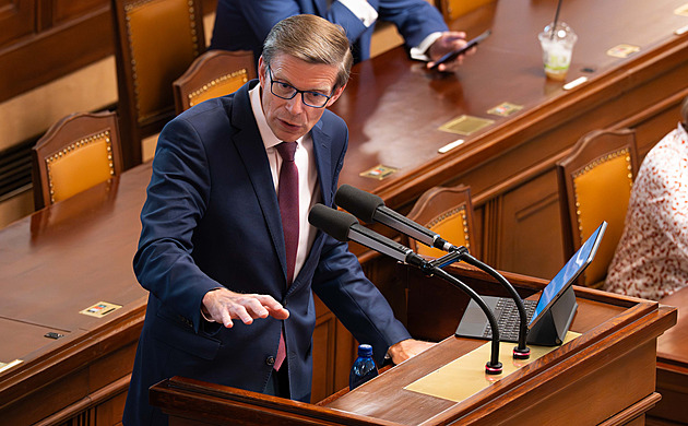Lék není ve větší regulaci, říká Kupka. Poslanci jednají o podpoře bydlení