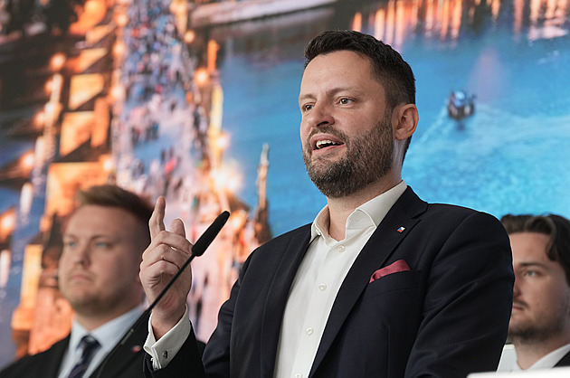 Radní odvolali Prokopa z dozorčí rady dopravního podniku kvůli kauze bytů