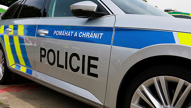 Policie v Praze zasahovala kvůli opuštěnému kufru. Uvnitř bylo záchodové prkénko