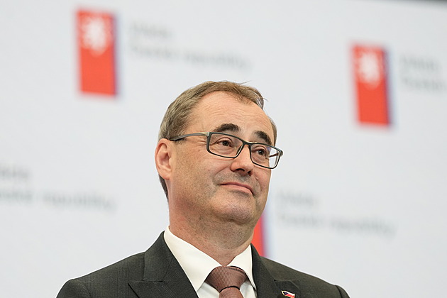 Ministr nestačí, sportovní prostředí chce i ministerstvo. Zvýšila by se prý efektivita