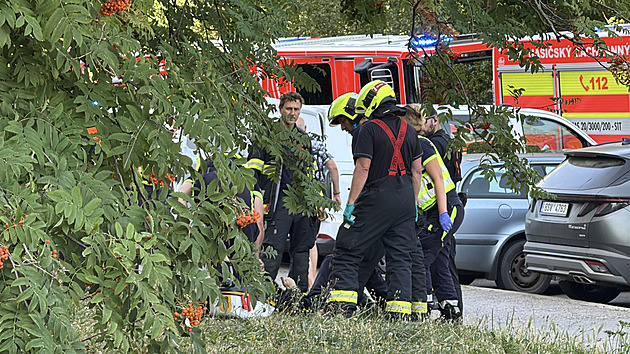 V Praze při tlakové zkoušce prasklo potrubí. Jeden mrtvý a další zranění