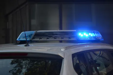 Prasklé potrubí zabilo v pražských Stodůlkách člověka, další jsou zranění